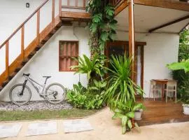 The Garden Room - Comfy apartment with workspace