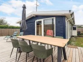 5 person holiday home in Karrebæksminde-By Traum