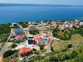 Family friendly house with a swimming pool Maslenica, Novigrad - 23719
