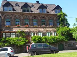 Gästehaus zum Moseltal、エレンツ・ポルタースドルフのホテル