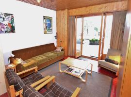 Apartment in La Tzoumaz by Ski Lift, hotel i La Tzoumaz