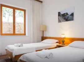 Apartment and Rooms Villa Marijo