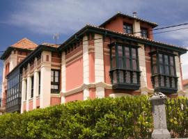 Apartamentos Turísticos La Solana、コロンブレスのホテル
