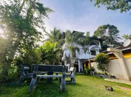sunny mound unawatuna close by sri yoga shala