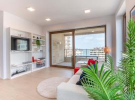 Perfectly situated condo with amazing views, condo in Ostend