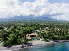 Azure Dive Resort，道因的有停車位的飯店