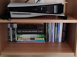 2 Bedrooms Varisha Homestay Jogja, ξενοδοχείο σε Ngaglik