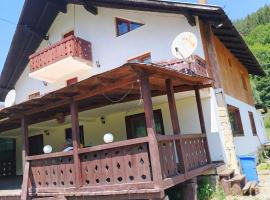 Lepsa home, hotel em Tulnici