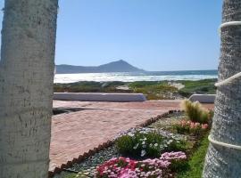 Bungalos Las Esperanzas, self catering accommodation in Cabo Punta Banda