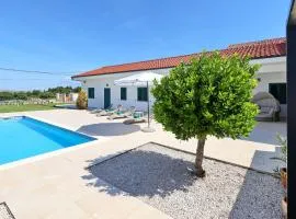 Holiday house Luca with private pool
