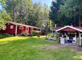 Sommarstuga i Björneröd Strömstad, Mitt i naturen!, ξενοδοχείο σε Strömstad