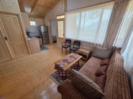 Kontsikho Cottage in Mukhli, khách sạn ở Ambrolauri
