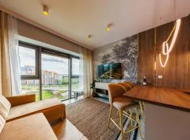 OLSZYNKI PARK- SkyV Luxury Premium Apartment with View, City Centre by StayNest