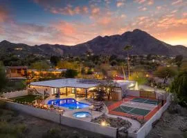 Phoenix Luxury Sleeps 16 Sports Court Game Room