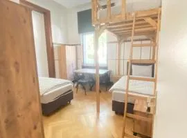 3 Bett Zimmer in Villa mit Gemeinschaftsbad