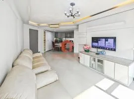 Large & Strategic 3BR Taman Rasuna Apt Pool