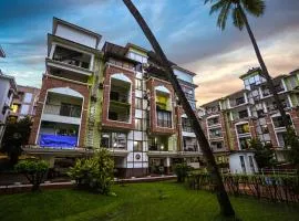 Skylight BnB E203 - 2BHK with pool walking distance to Candolim beach