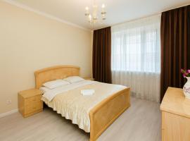 Comfortable apartment on Sarayshyq street 7-1, khách sạn ở Astana