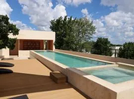 Casa Oneiro Hotel Boutique & Suites