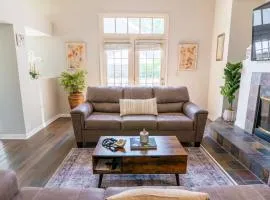 2 Beds, Kids Friendly ,Jaccuzzi Tub,Walk to Food Lion,Restaurant, Keurig , sleep noise machine,,Crib,5G