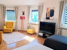 GADD Ferienwohnung # 003 Glück an der Donau # Best Premium Living 24#7 Check in