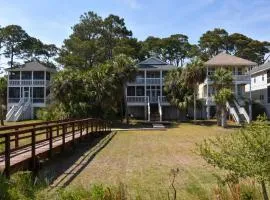 Spacious 4-Bed, 4-Bath Home in the heart of Fripp Island