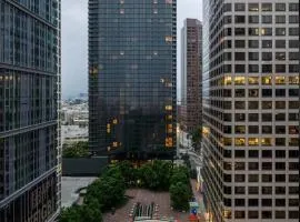 Sky High at Beaudry 2 Bed Apt WITH FREE PARKING