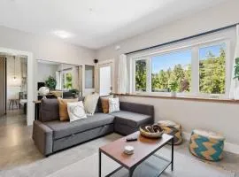 Forest Retreat with Terrace near Horseshoe Bay Ferry and Marina