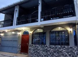 Estancia Altos de Guadalupe, guest house in Alegr&iacute;a