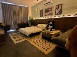 YEN's House