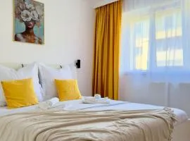 The Grand Palette - Luxury Central Apartment