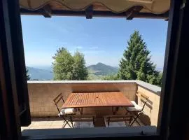 Panorama1200C, in the heart of the San Fermo Hills