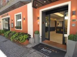 Cavour 30TRE - Hotel Moderno