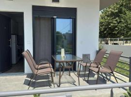 Xenia's Resorts, готель у місті Офриніо