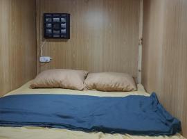 Capsule bed, capsule hotel sa Maynila