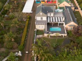 Tsitsikamma Mountain View Lodge, hotel din Stormsrivier