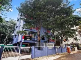 Super Collection O Grey House