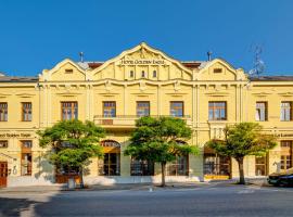 Hotel Golden Eagle, hotel di Levice