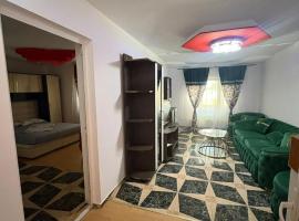 Hostel la Bubu，科斯蒂內甚蒂的青年旅館