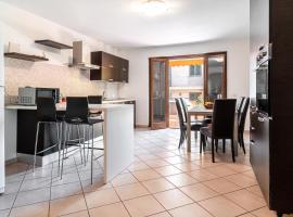 Scauri Holidays, hotel en Scauri