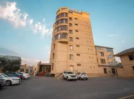 Cornerche Baku Hotel