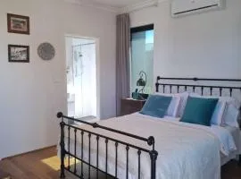 Private Entrance, Guest Suite with Garden View