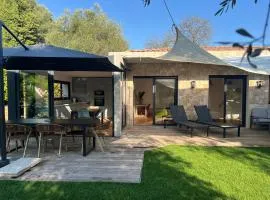 Villa des oliviers 5 etoiles à Mougins jacuzzi et jardin privé