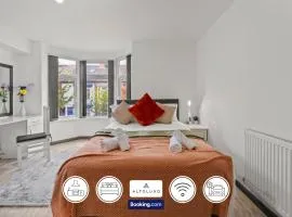 Stadium Suite Central 7 Bed Luxury Guest House By AltoLuxo Short Lets Serviced Accommodation With Free Wifi & Parking
