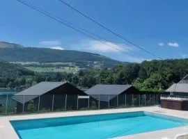 Chalet with beautiful lake view 6B