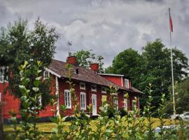 Orrefors Vandrarhem, hotel con bañera de hidromasaje en Nybro