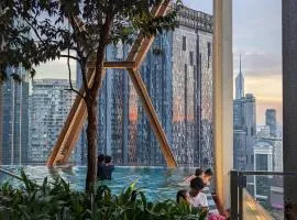 Scarletz Suites KLCC by Azure Heaven
