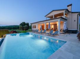 Villa Kadore, hotel din Višnjan