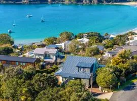 Noll View - Stay Waiheke