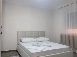 Maxhari Apartments